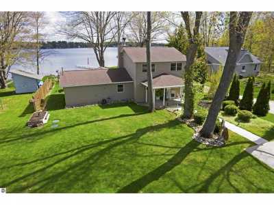 Home For Sale in Kalkaska, Michigan