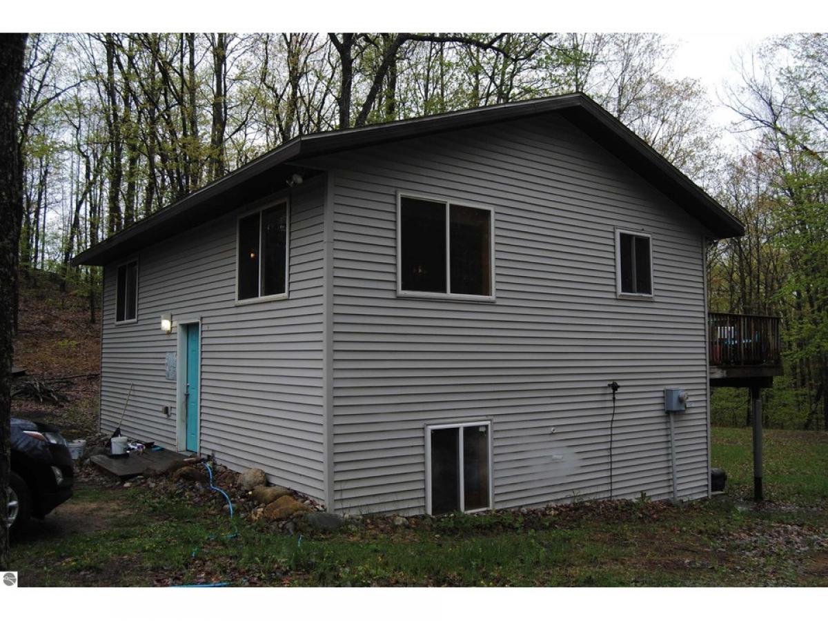 Picture of Home For Sale in Mio, Michigan, United States