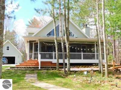 Home For Sale in Kalkaska, Michigan