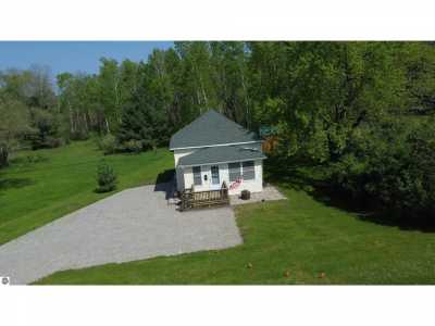 Home For Sale in West Branch, Michigan