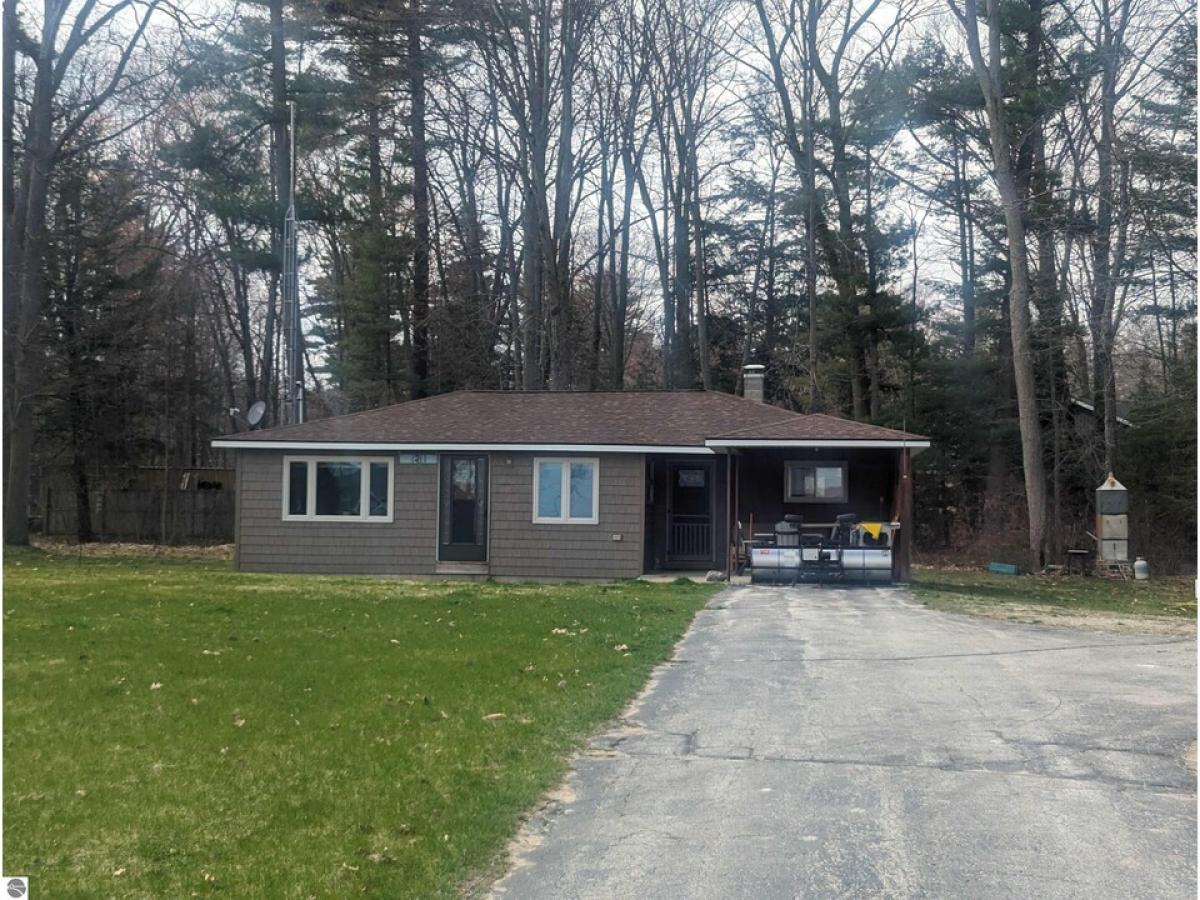 Picture of Home For Sale in Au Gres, Michigan, United States