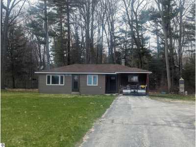 Home For Sale in Au Gres, Michigan