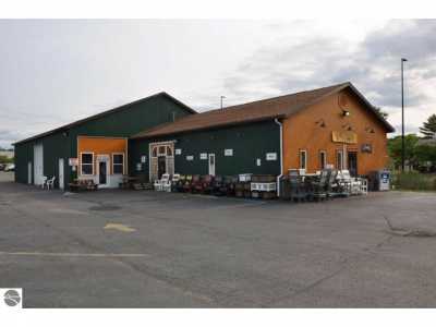 Home For Sale in Prudenville, Michigan