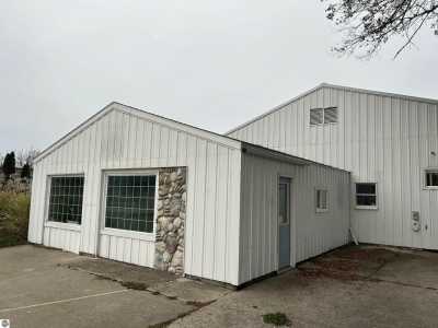 Home For Sale in Elk Rapids, Michigan