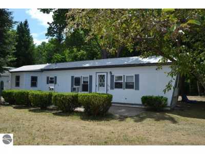 Home For Sale in Gaylord, Michigan
