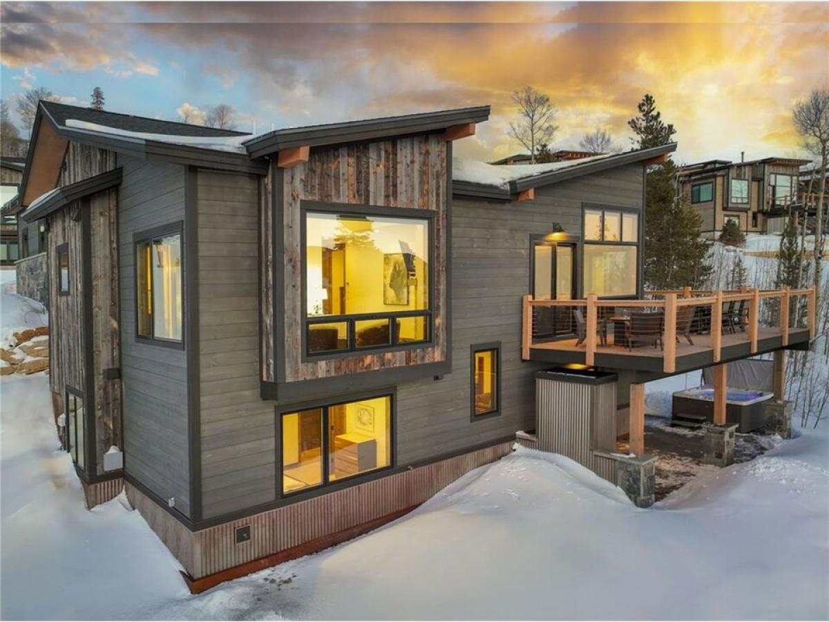 Picture of Home For Sale in Silverthorne, Colorado, United States