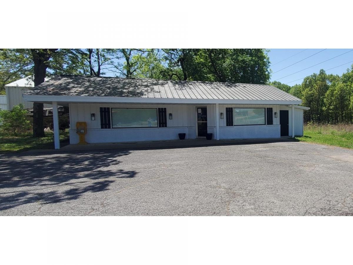 Picture of Home For Sale in Langley, Oklahoma, United States