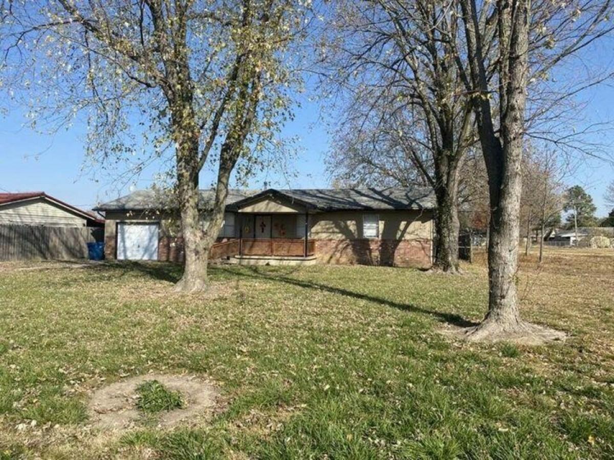 Picture of Home For Sale in Afton, Oklahoma, United States