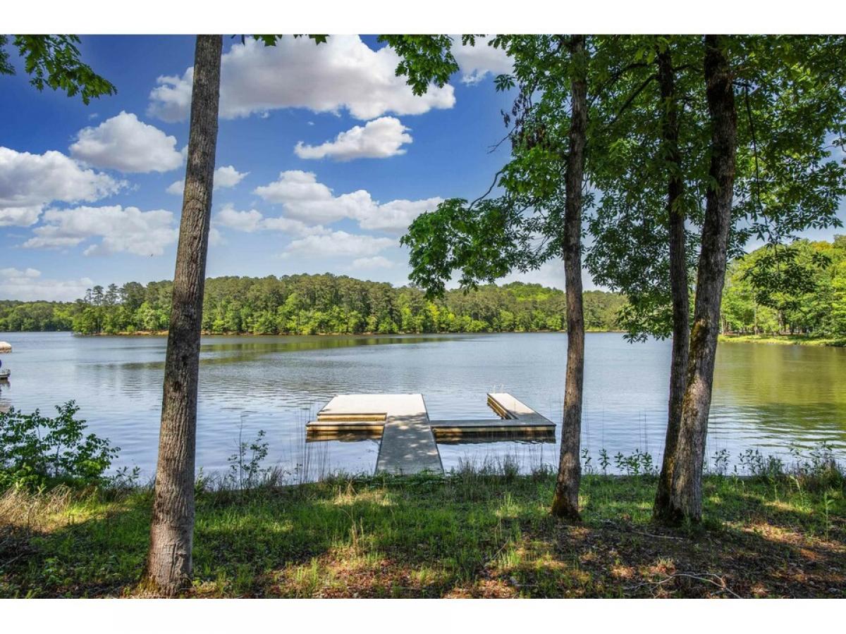 Picture of Residential Land For Sale in Greensboro, Georgia, United States