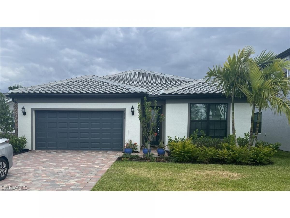 Picture of Home For Sale in Alva, Florida, United States