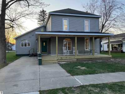 Home For Sale in Kalkaska, Michigan