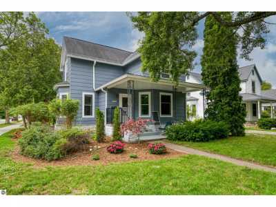 Home For Sale in Traverse City, Michigan