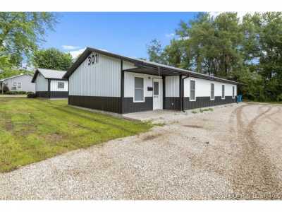 Home For Sale in Eldon, Missouri