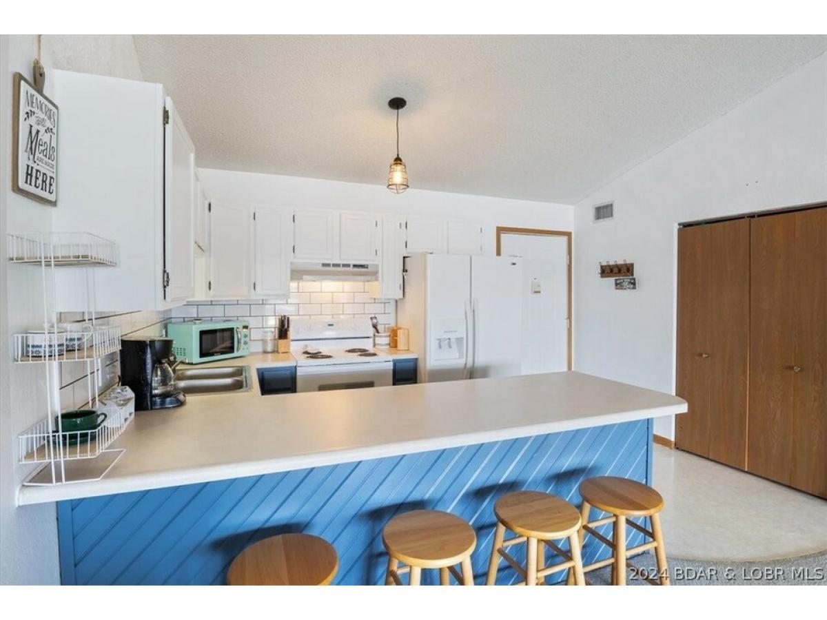 Picture of Home For Sale in Osage Beach, Missouri, United States