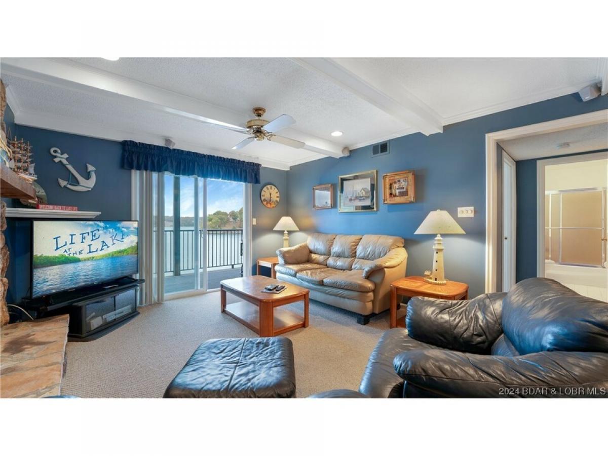 Picture of Home For Sale in Osage Beach, Missouri, United States