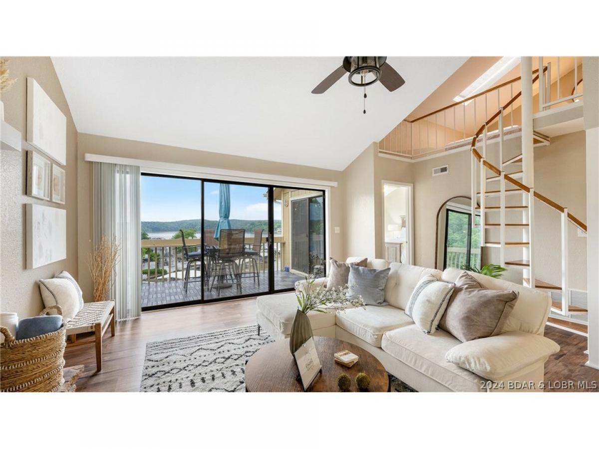 Picture of Home For Sale in Osage Beach, Missouri, United States