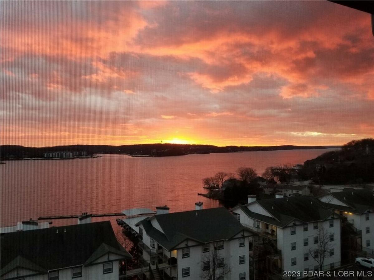 Picture of Home For Sale in Lake Ozark, Missouri, United States