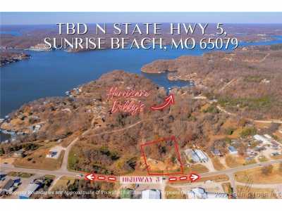 Home For Sale in Sunrise Beach, Missouri