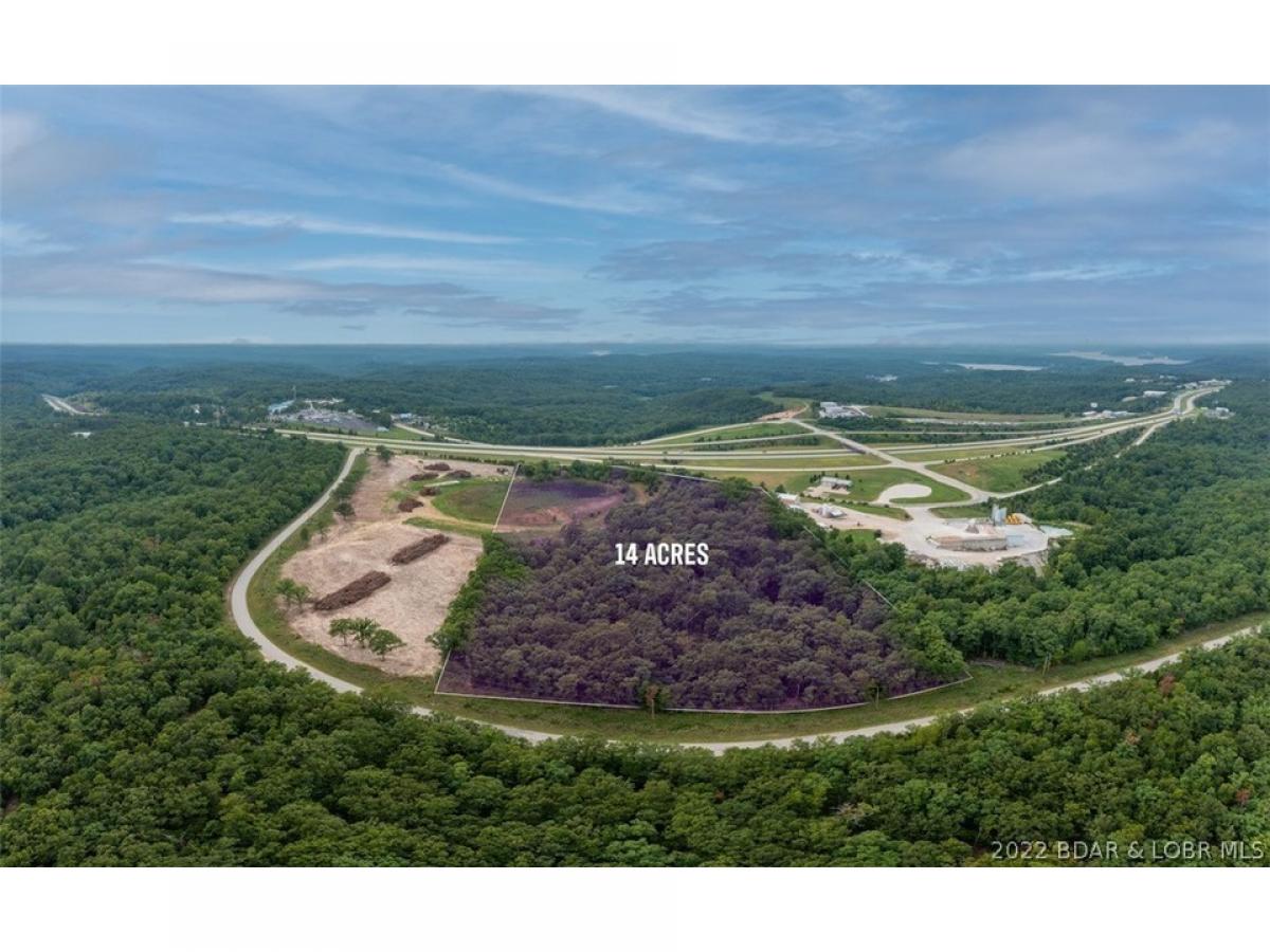 Picture of Home For Sale in Osage Beach, Missouri, United States