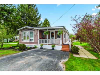 Mobile Home For Sale in Mount Forest, Canada