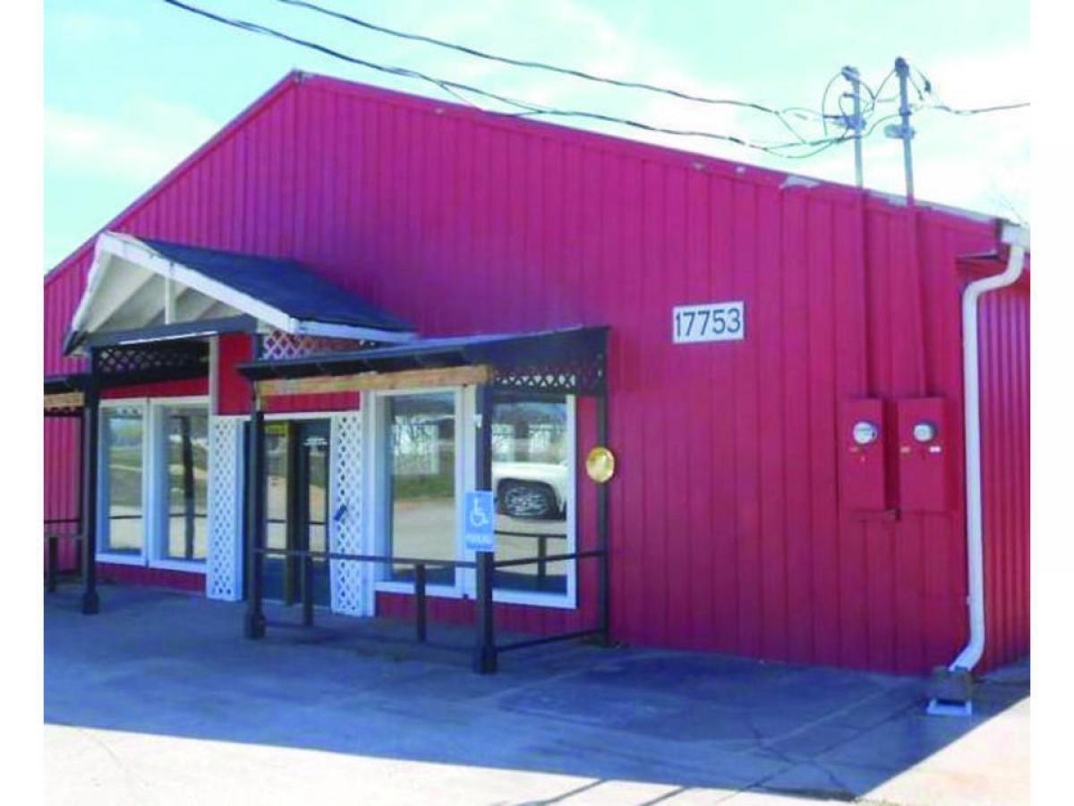 Picture of Commercial Building For Sale in Camdenton, Missouri, United States