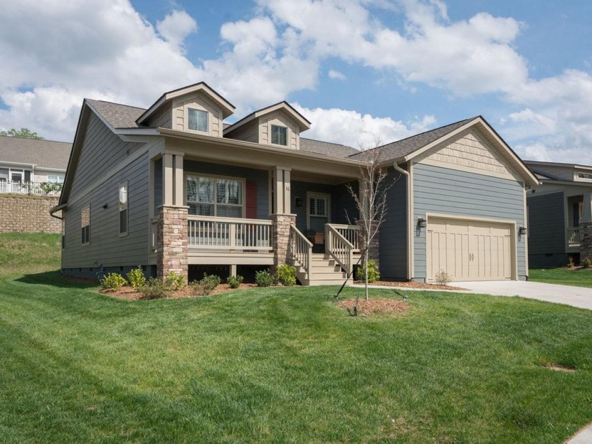 Picture of Home For Sale in Weaverville, North Carolina, United States