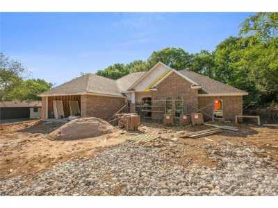 Home For Sale in Woodway, Texas