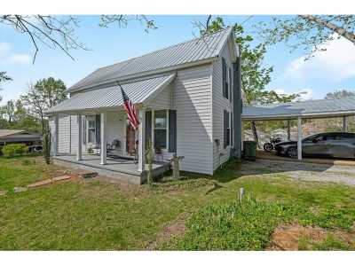 Home For Sale in Sparta, Tennessee