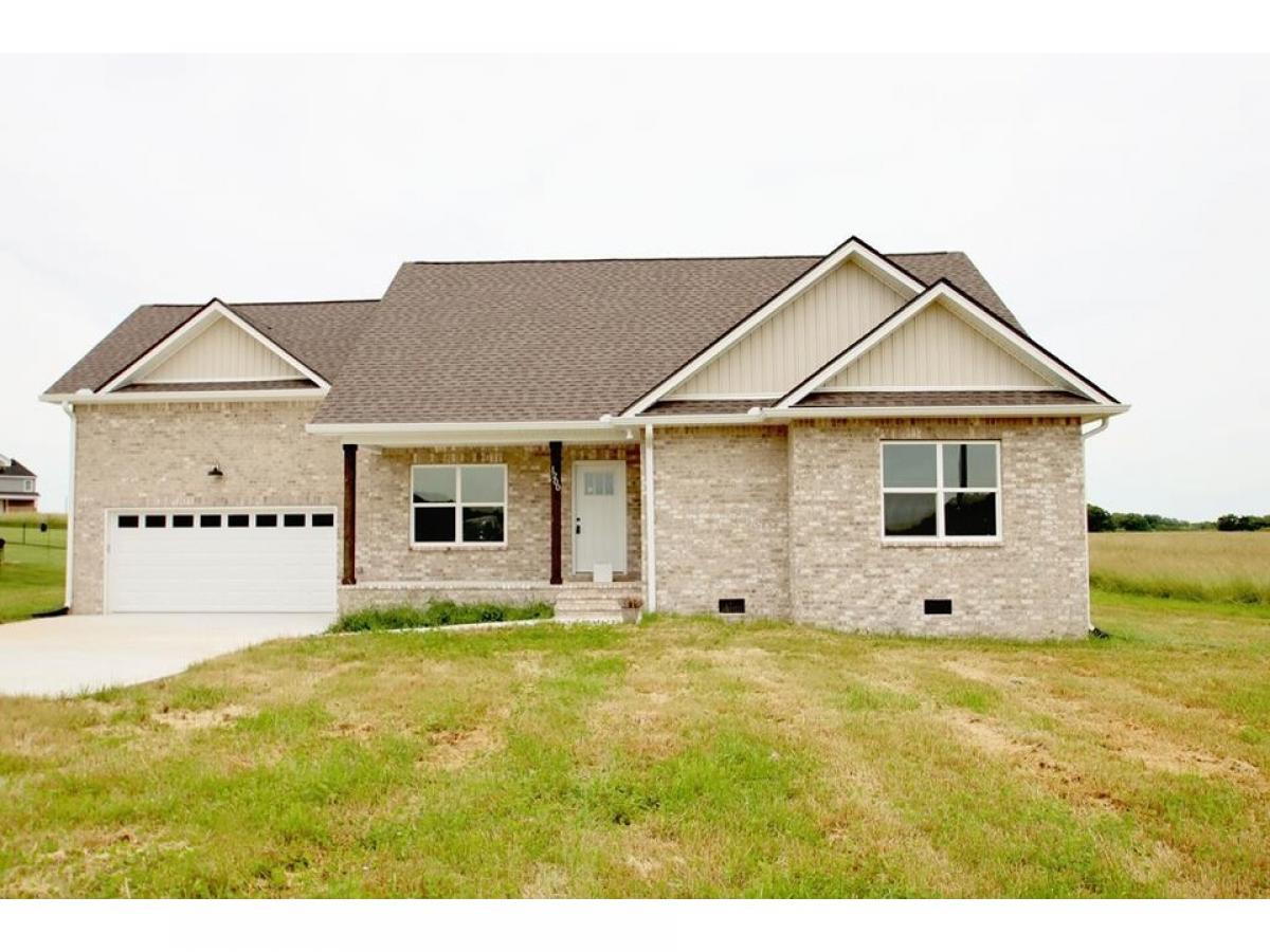 Picture of Home For Sale in Sparta, Tennessee, United States