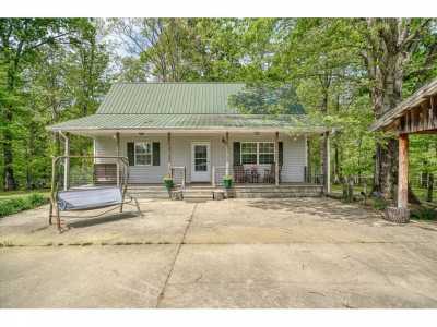 Home For Sale in Spencer, Tennessee