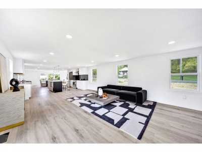 Home For Sale in Dandridge, Tennessee