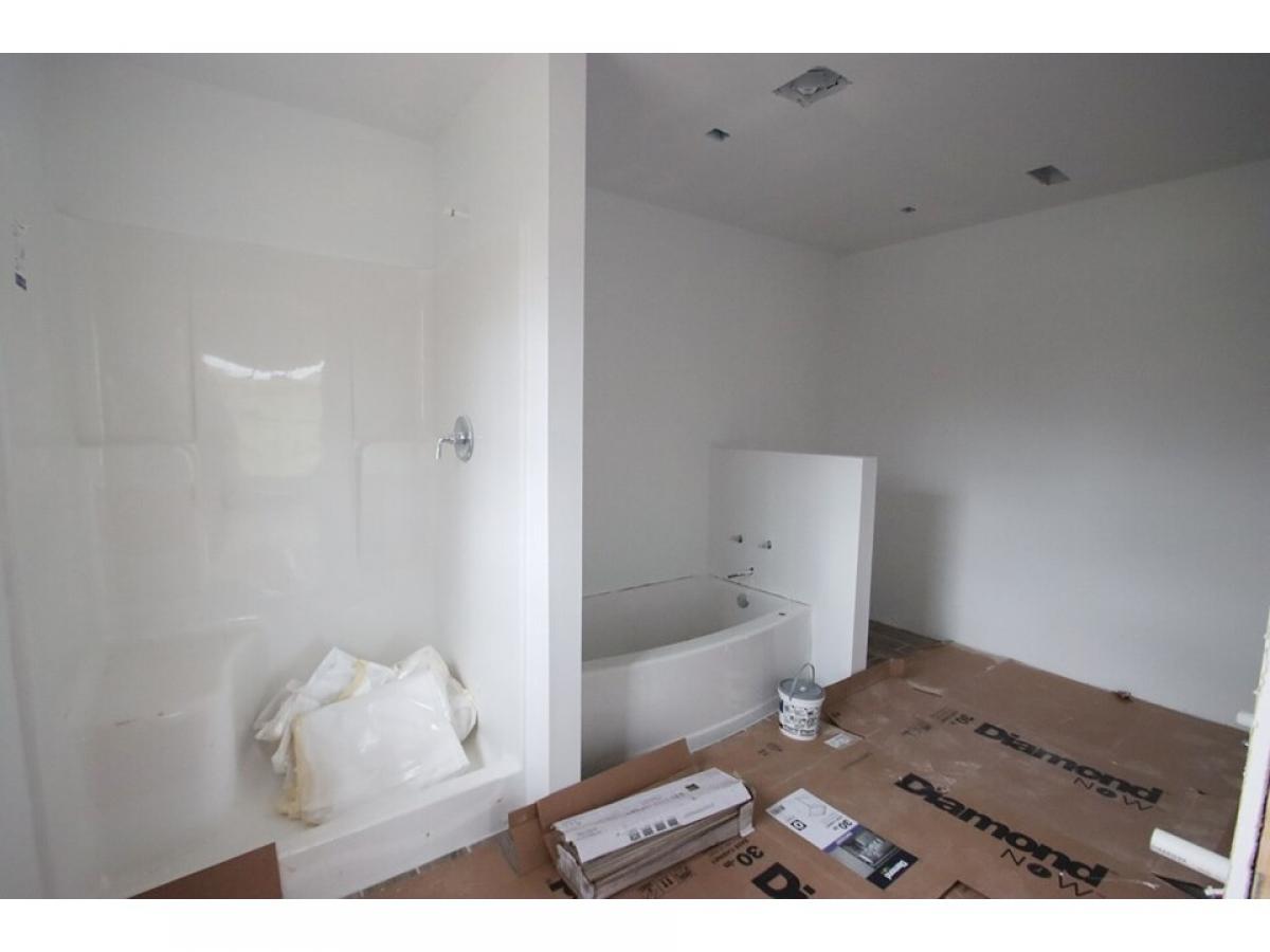 Picture of Home For Sale in Sparta, Tennessee, United States