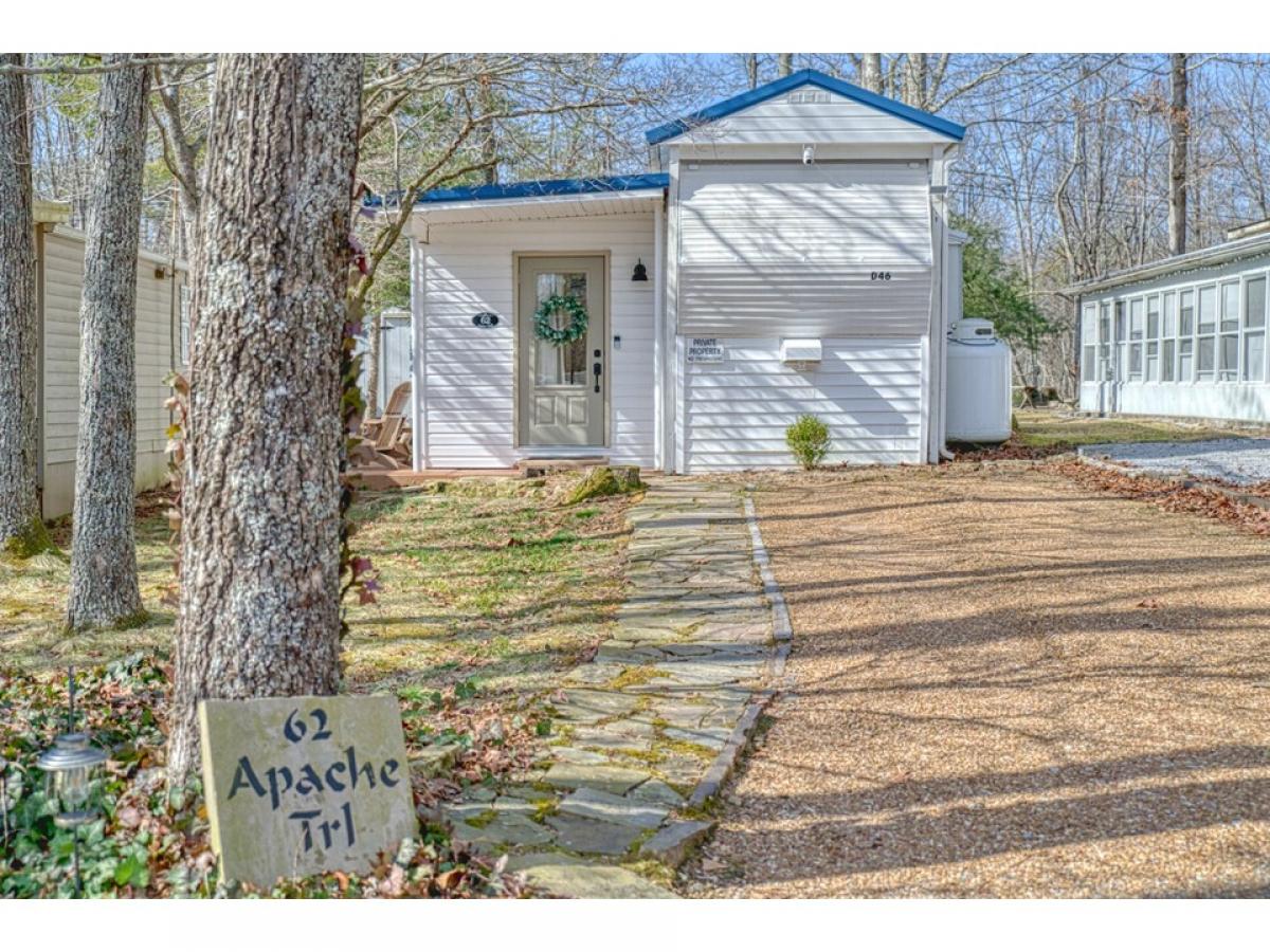 Picture of Home For Sale in Crossville, Tennessee, United States