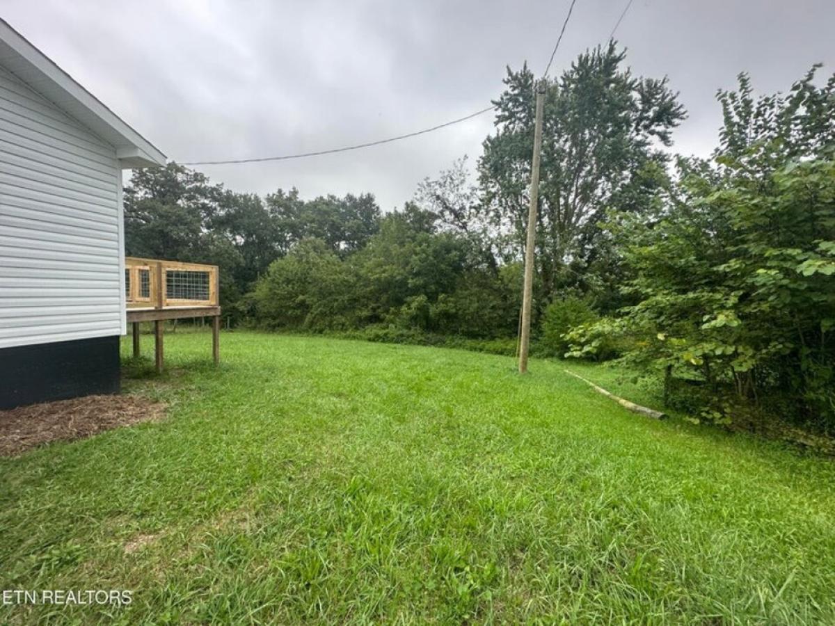 Picture of Home For Sale in Jamestown, Tennessee, United States