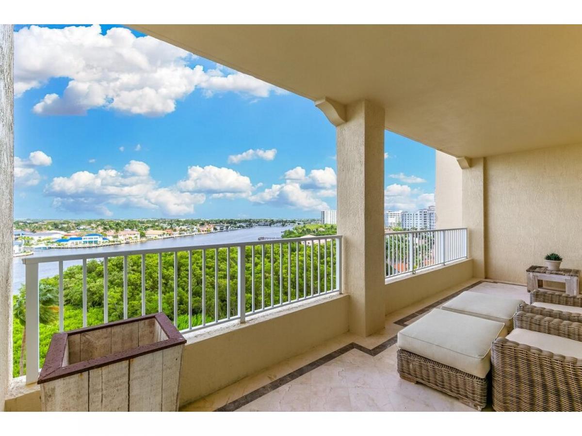Picture of Home For Sale in Highland Beach, Florida, United States