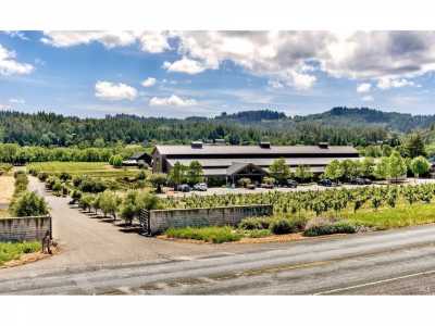 Home For Sale in Healdsburg, California