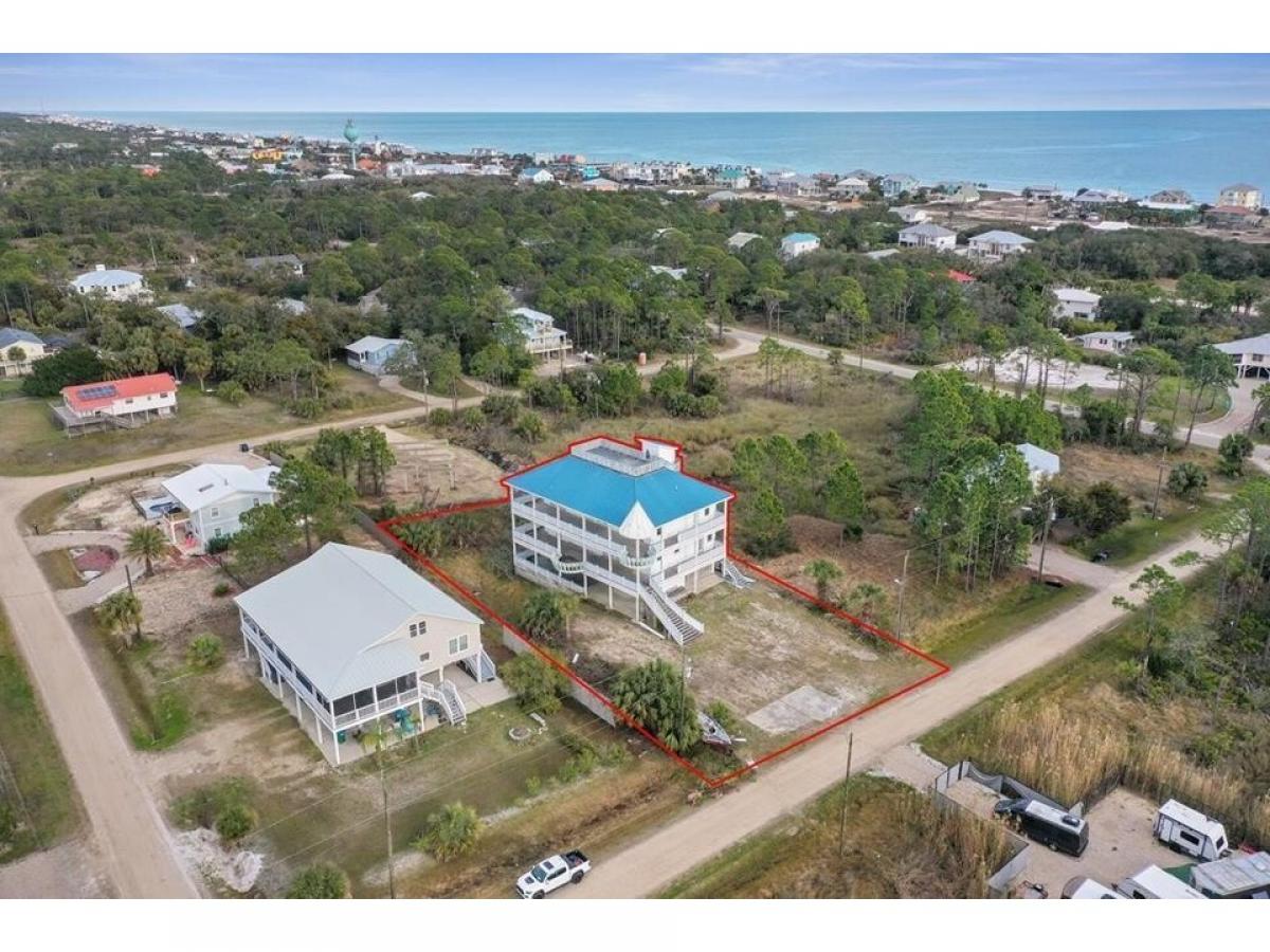 Picture of Home For Sale in Saint George Island, Florida, United States