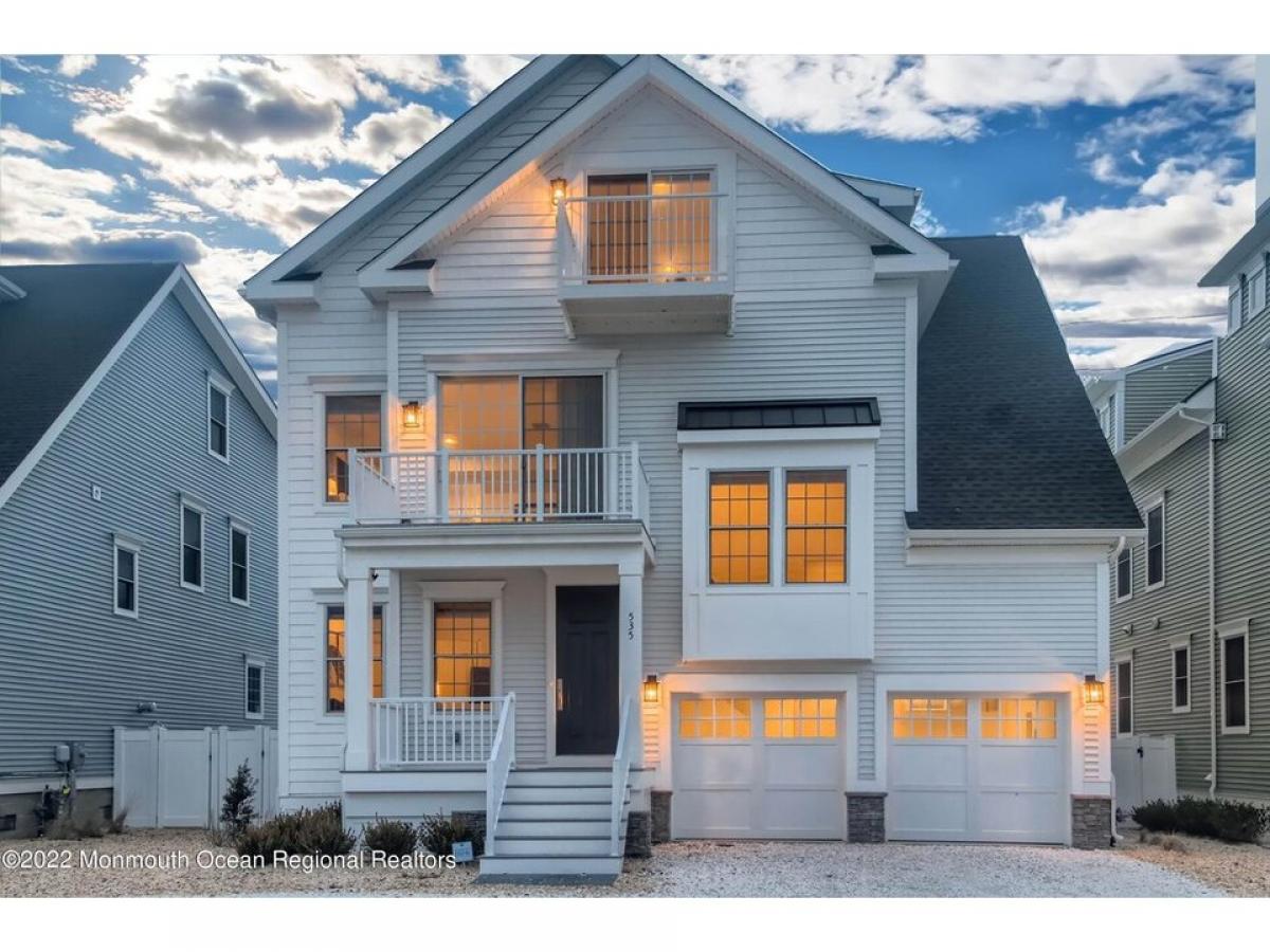 Picture of Home For Sale in Mantoloking, New Jersey, United States