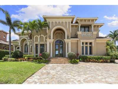 Home For Sale in Marco Island, Florida