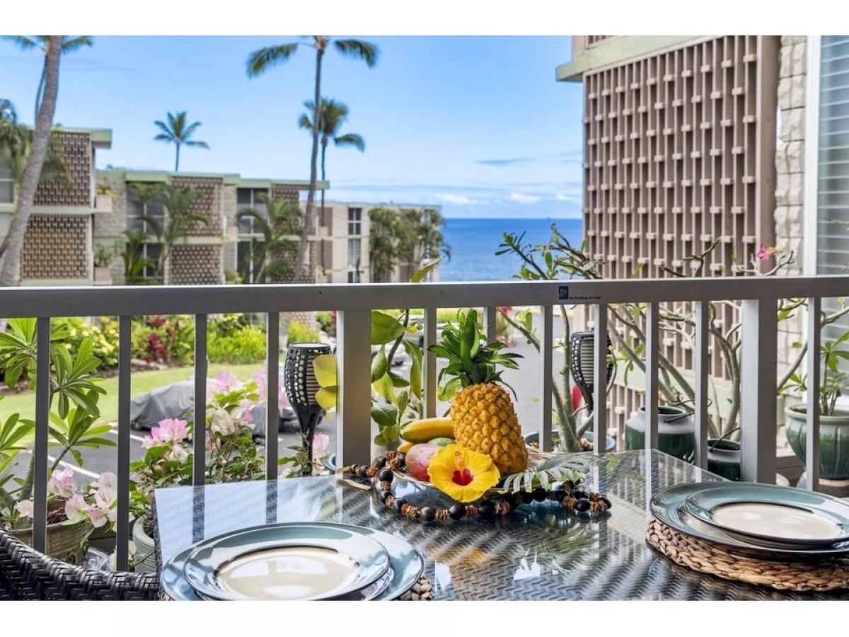 Picture of Home For Sale in Kailua-Kona, Hawaii, United States