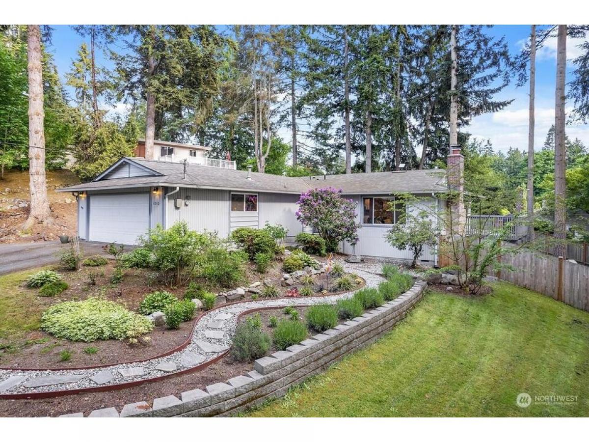 Picture of Home For Sale in Lynnwood, Washington, United States