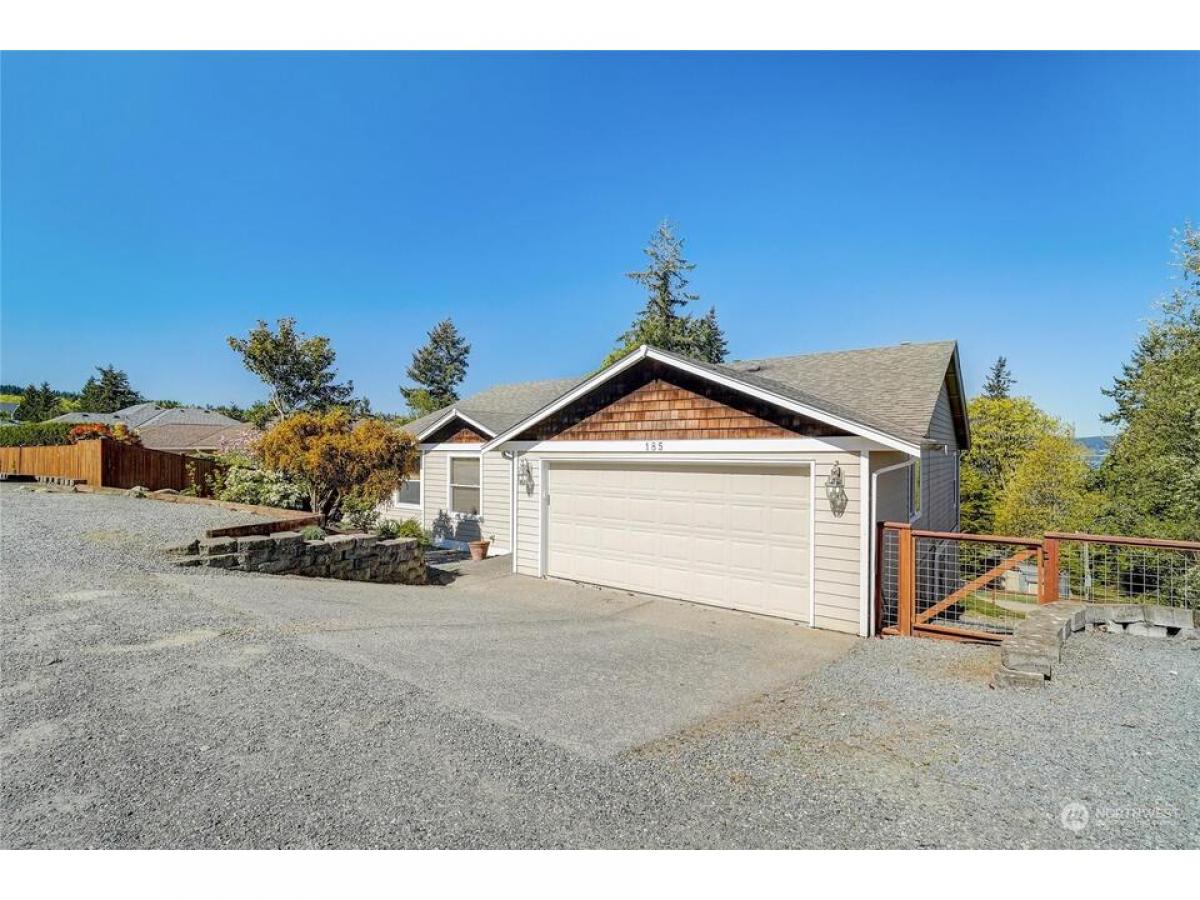 Picture of Home For Sale in Camano Island, Washington, United States