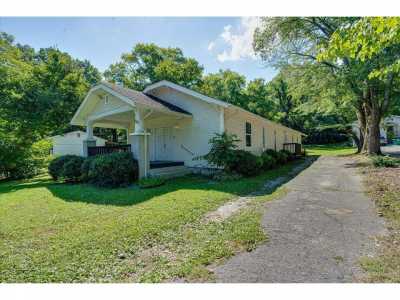 Home For Sale in Rossville, Georgia