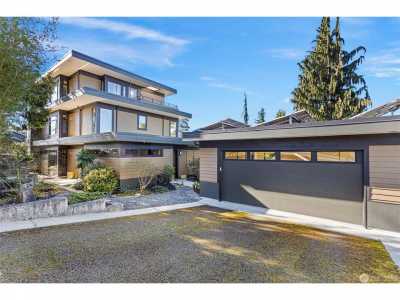 Home For Sale in Kirkland, Washington