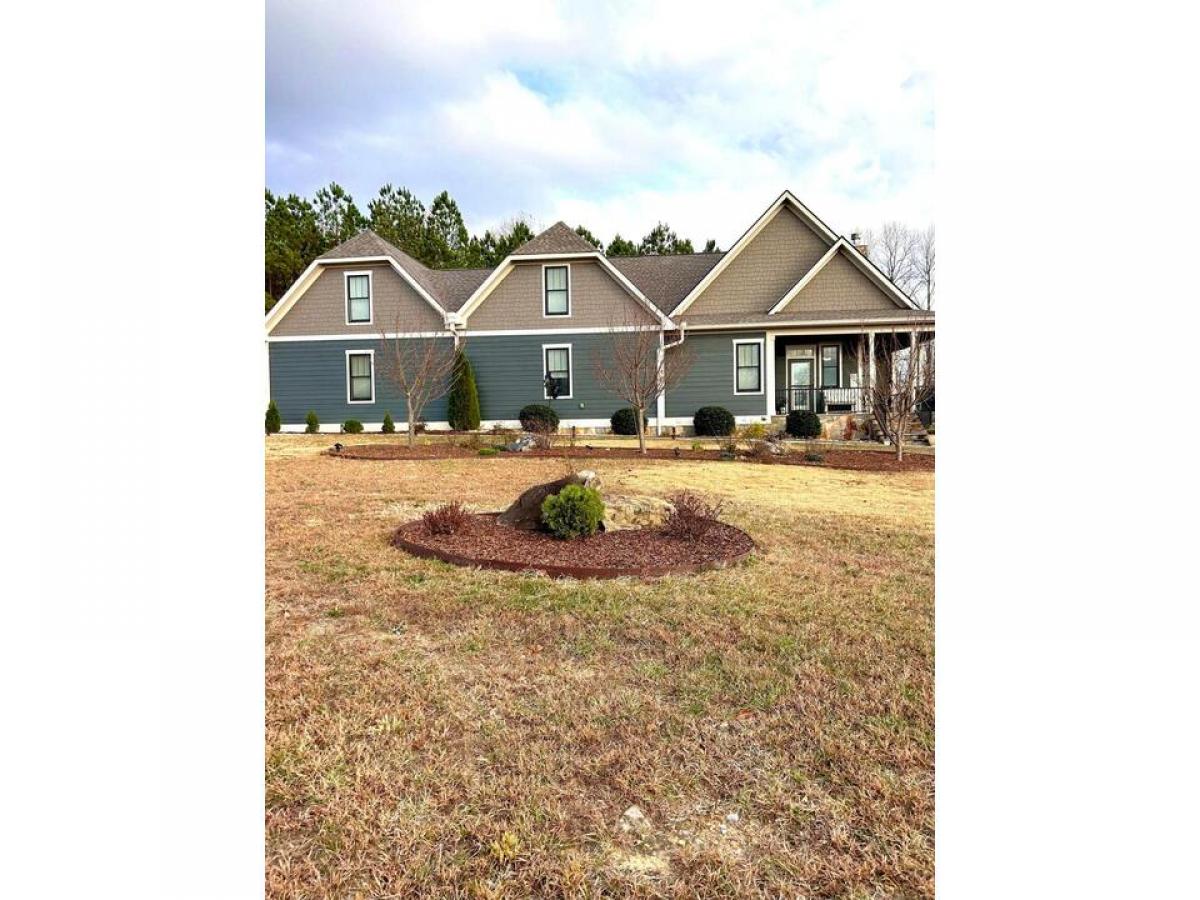 Picture of Home For Sale in Jasper, Tennessee, United States