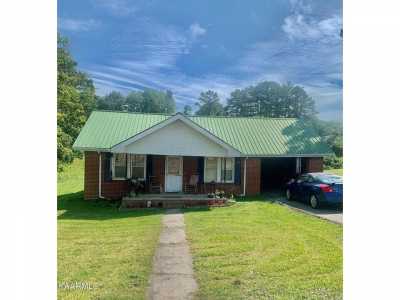 Home For Sale in Jamestown, Tennessee