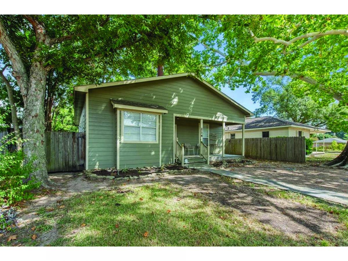 Picture of Home For Sale in Tomball, Texas, United States