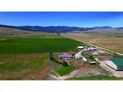Home For Sale in Hot Springs, Montana