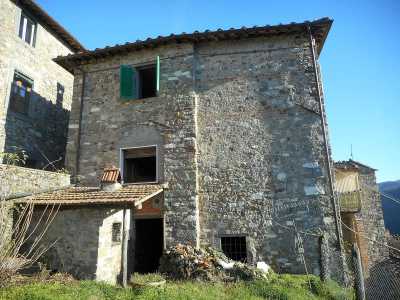 Home For Sale in Coreglia Antelminelli, Italy