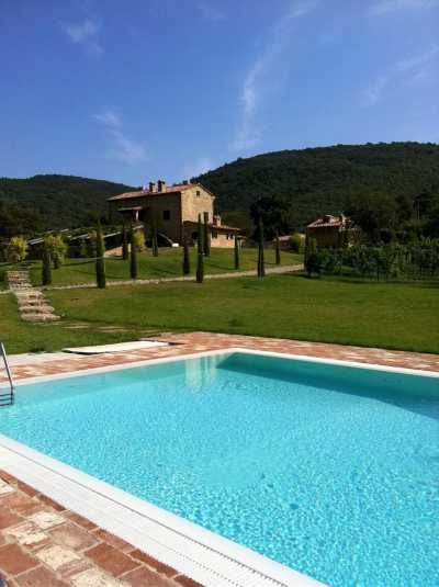 Villa For Sale in Cortona, Italy